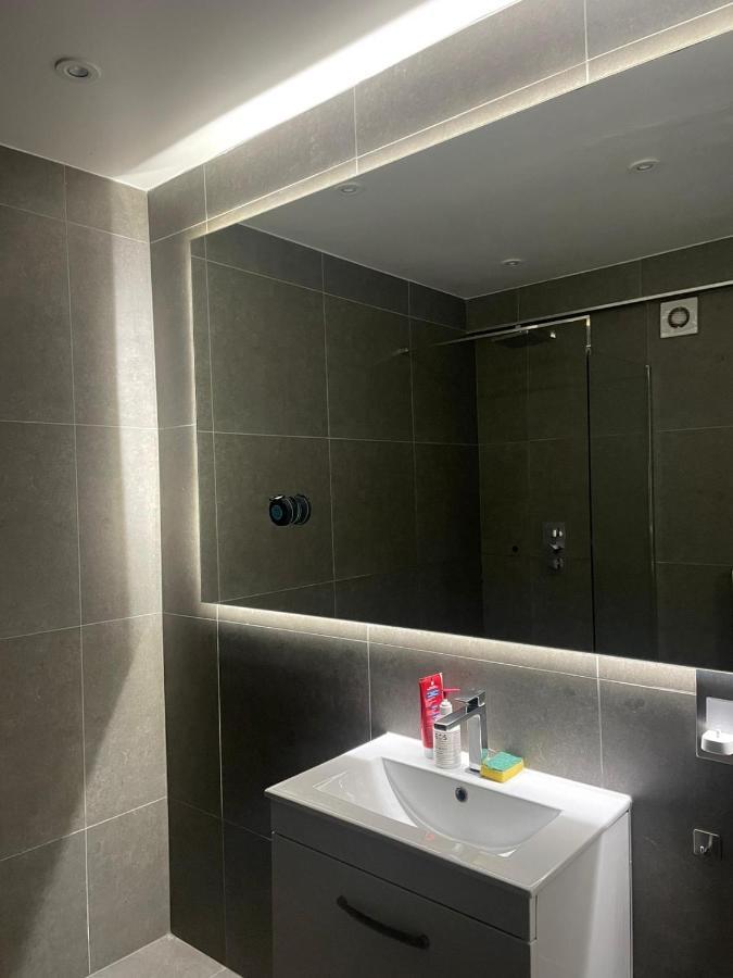 Balham, South London Spacious Guest House 1, 6 Rooms Available Esterno foto