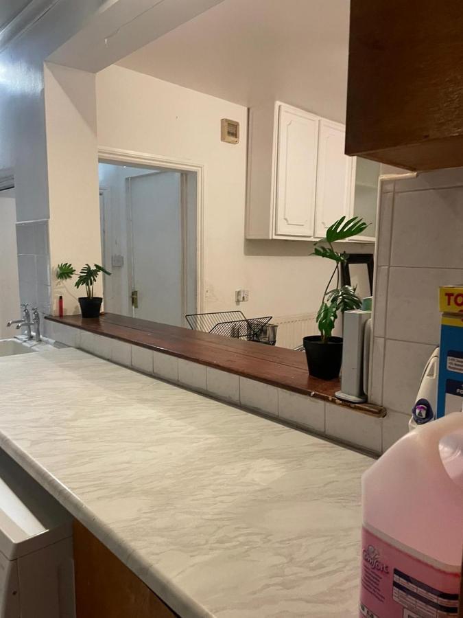 Balham, South London Spacious Guest House 1, 6 Rooms Available Esterno foto