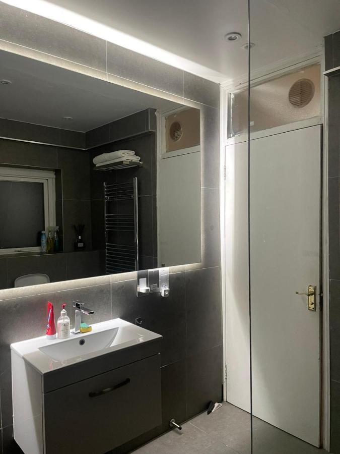 Balham, South London Spacious Guest House 1, 6 Rooms Available Esterno foto